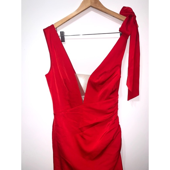 Lovers + Friends Patrick Gown in Red - Picture 4 of 4